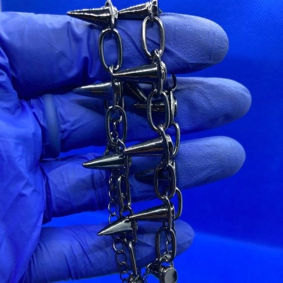 Punk Goth Spike Necklace - Picture 5 of 10